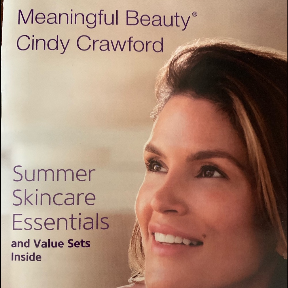 Cindy Crawford Meaningful Beauty